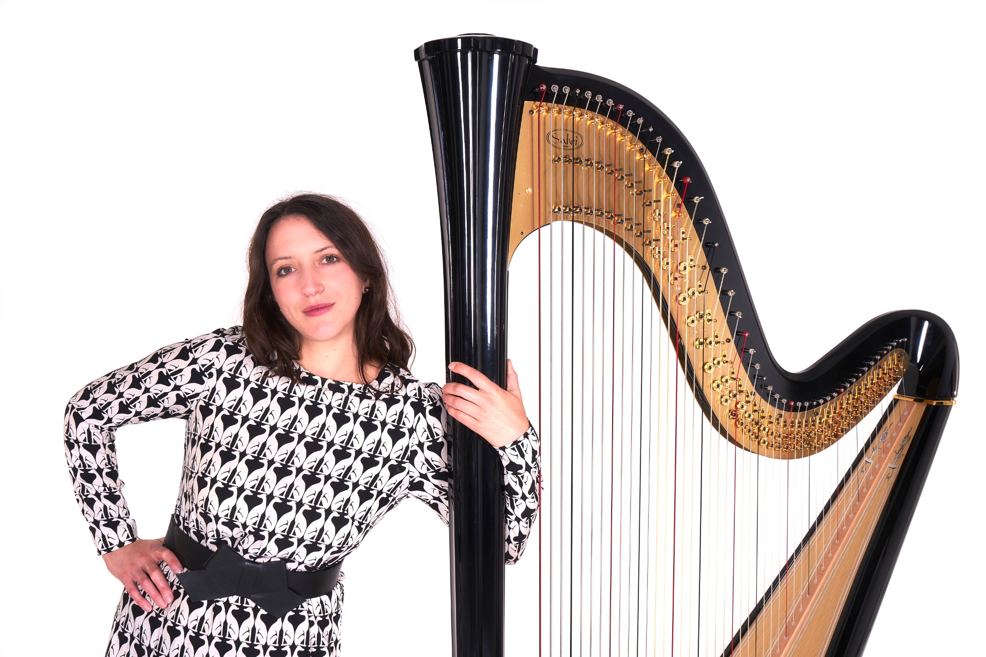 Claire Augier de Lajallet et sa harpe - © Michael Quedzuweit